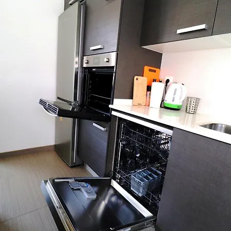 Moderna Con Piscina Individual Cambrils